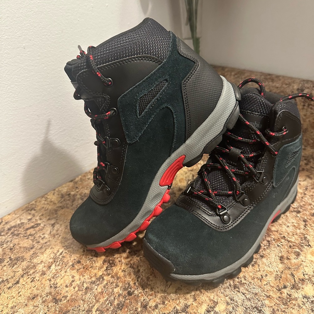 Black and Red Kids Hiking Boots